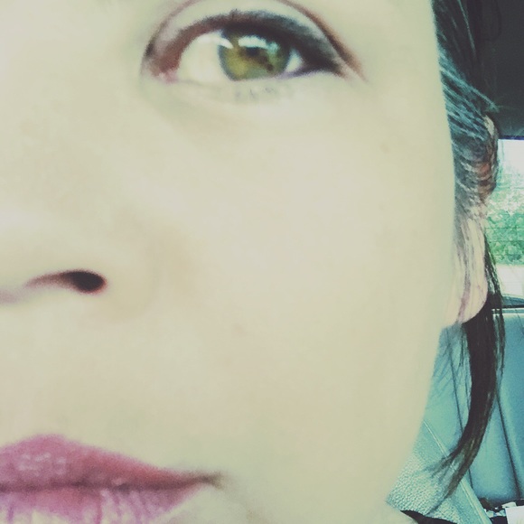 Meet your Posher, Jenn - Picture 1 of 1